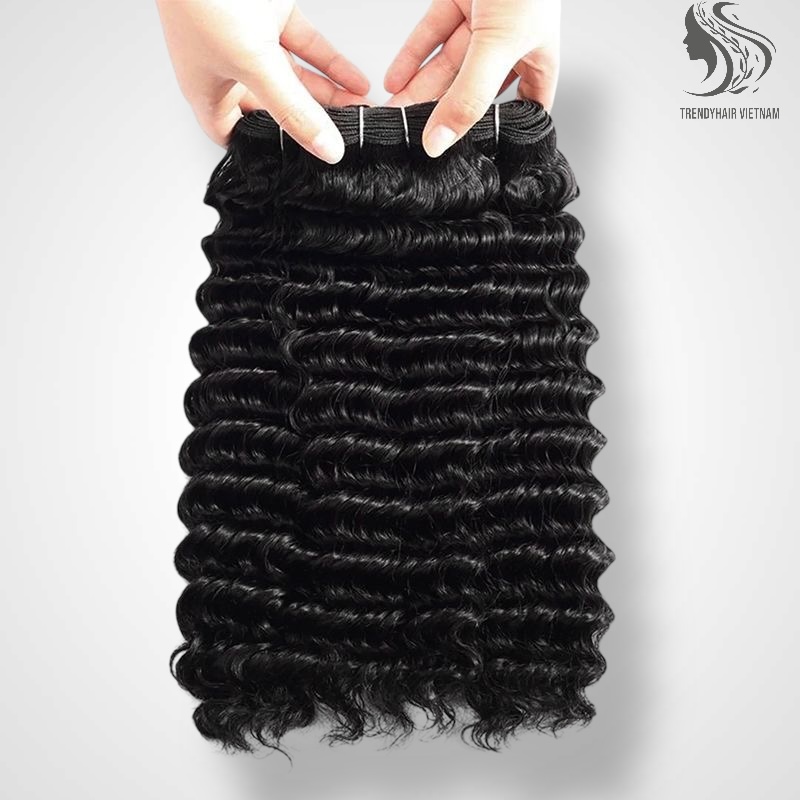 Deep Wave Black Color And Colored Human Hair Bundles 100 Grams